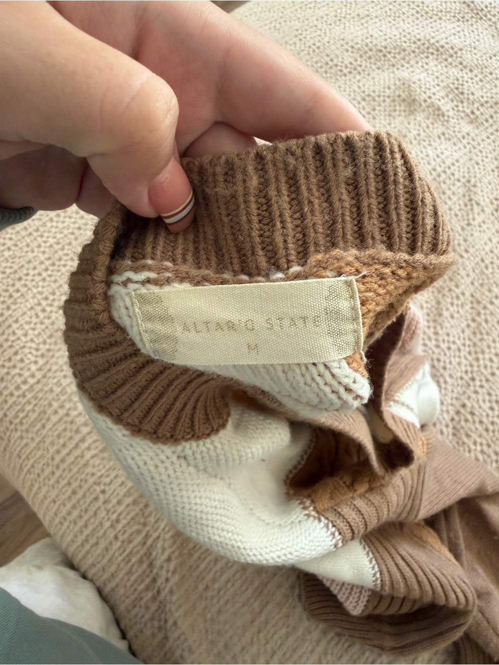 Altar'd State Mixed Patchwork V-Neck Sweater in Brown, Cream & Pink - Picture 3 of 3